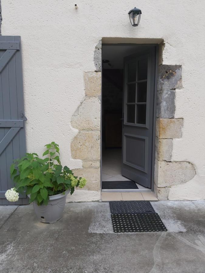 O Miroir... Sans Detour Dis-Moi Tout De Ce Sejour Francescas Kültér fotó